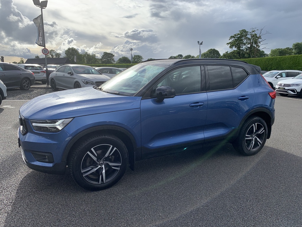 Volvo XC40 R YJ68NUB Blue #2