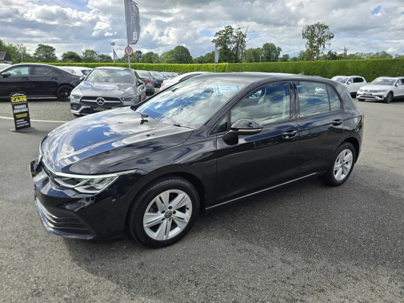 Volkswagen Golf Life 2.0Tdi S YK23DUP Black #2