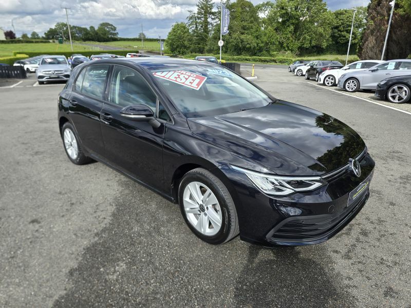 Volkswagen Golf Life 2.0Tdi S YK23DUP Black #6