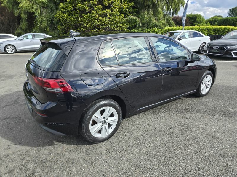 Volkswagen Golf Life 2.0Tdi S YK23DUP Black #5