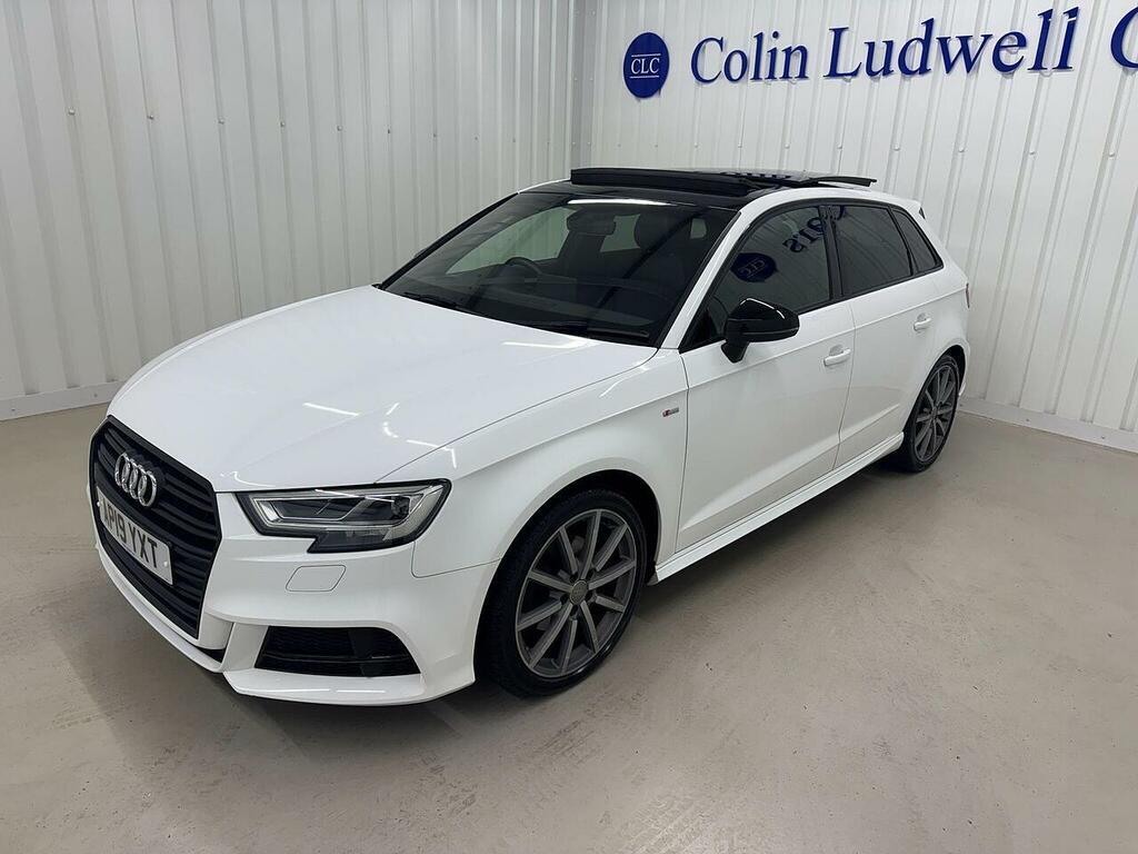 Audi A3 1.5 Tfsi Cod 35 Black Edition Sportback S Tronic E AP19YXT White #3