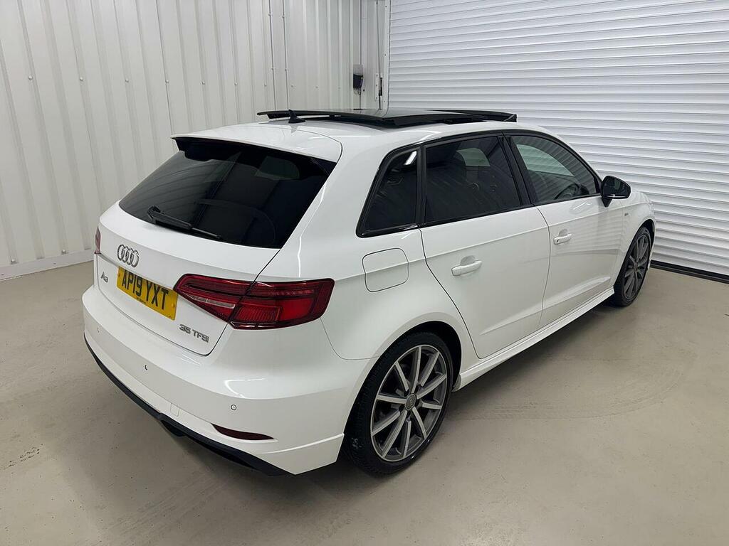 Audi A3 1.5 Tfsi Cod 35 Black Edition Sportback S Tronic E AP19YXT White #6