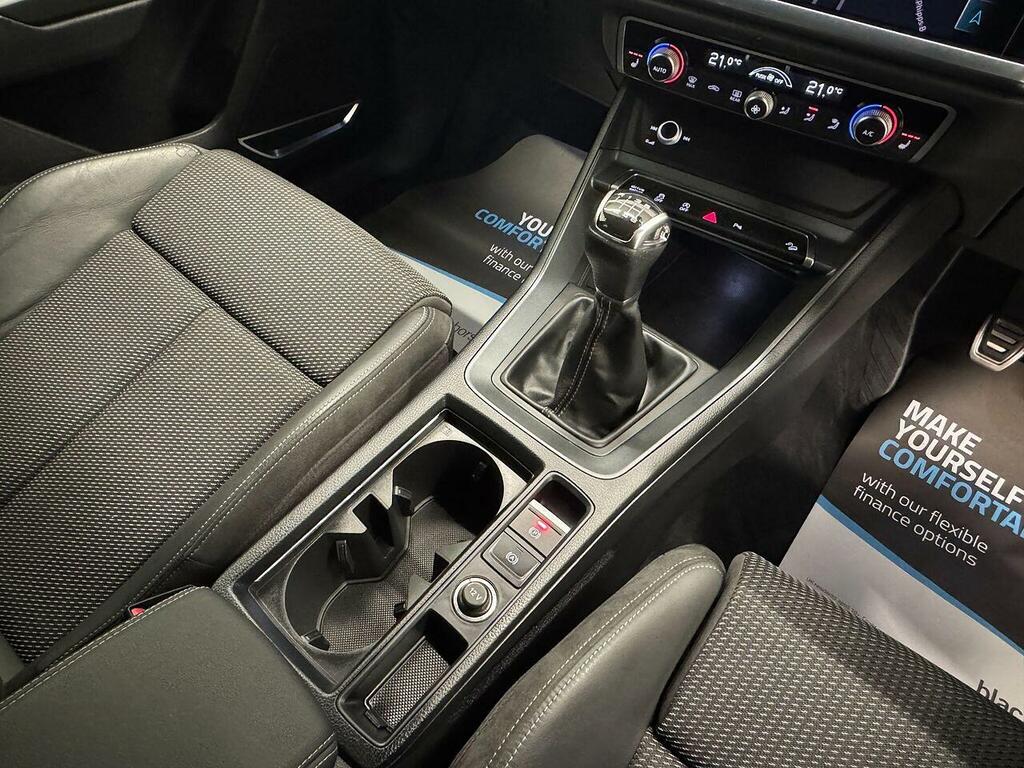 Audi Q3 1.5 Tfsi Cod 35 Black Edition Suv Manua Black #24