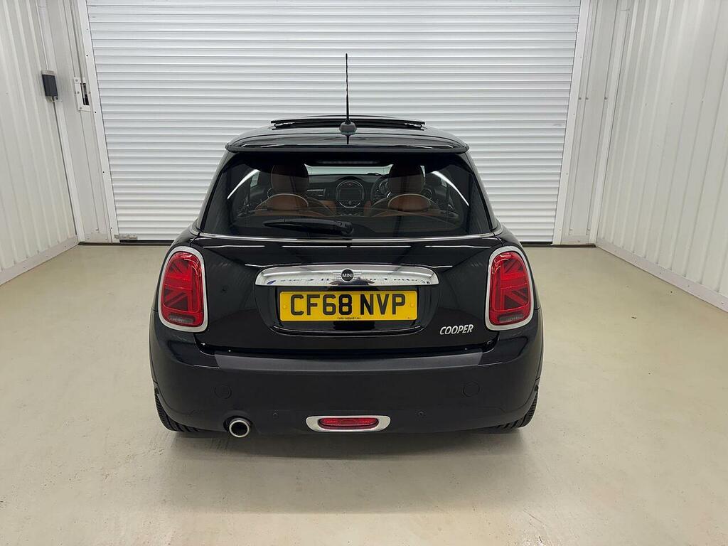 Mini Hatch 1.5 Cooper Exclusive Steptronic Euro 6 Ss CF68NVP Black #5