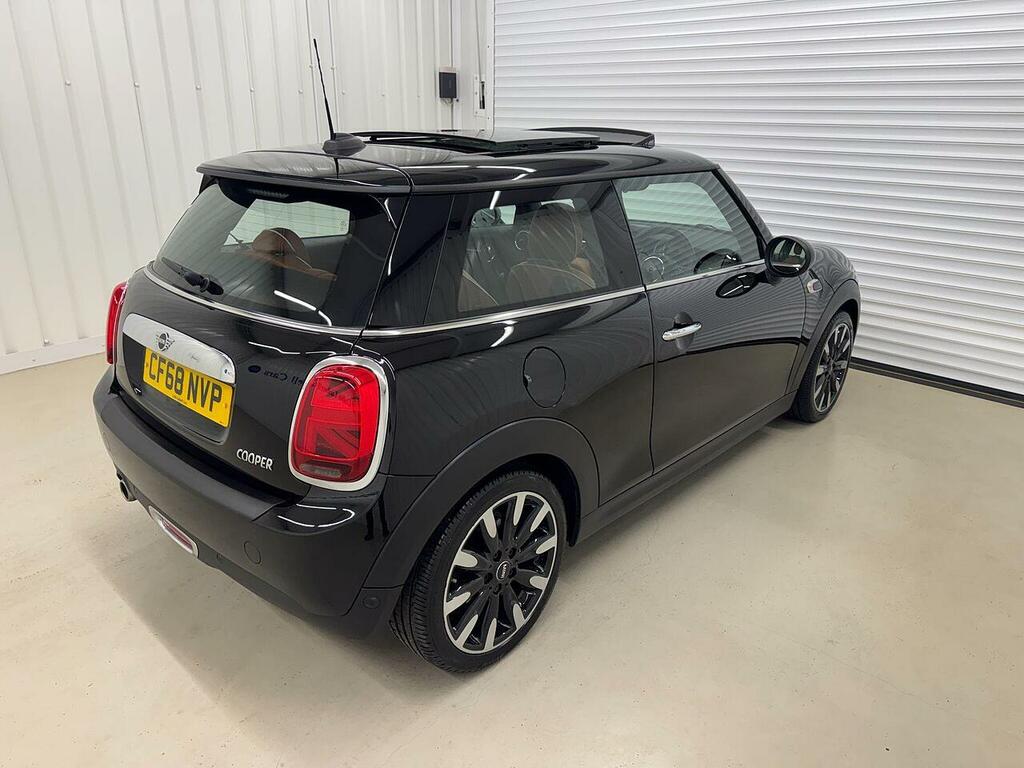 Mini Hatch 1.5 Cooper Exclusive Steptronic Euro 6 Ss CF68NVP Black #6