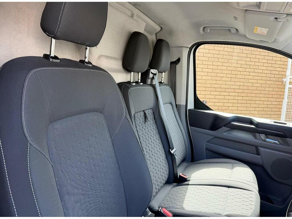 Ford Transit Custom 2.0 300 Ecoblue Limited Panel Van WP74HWZ Silver #3