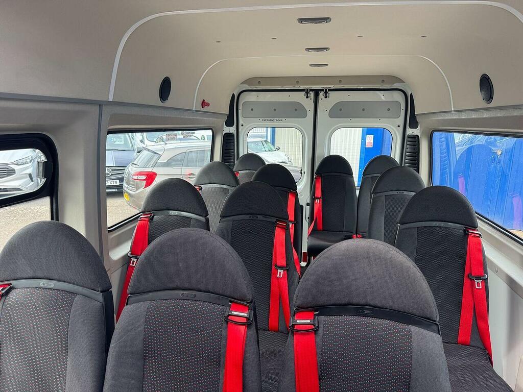 Citroen Relay 2.0 Bluehdi White #10