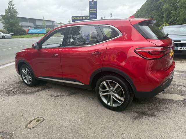 MG HS 2023 23 1.5 T-gdi Excite Suv Eur Red #3