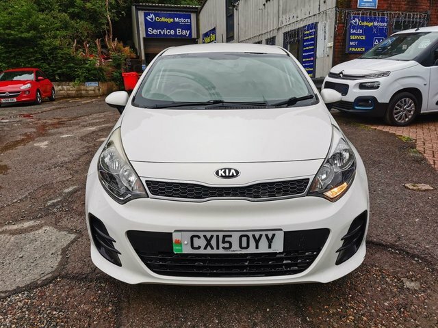 Kia RIO 2015 15 1.25 Sr7 Hatchback Euro White #2