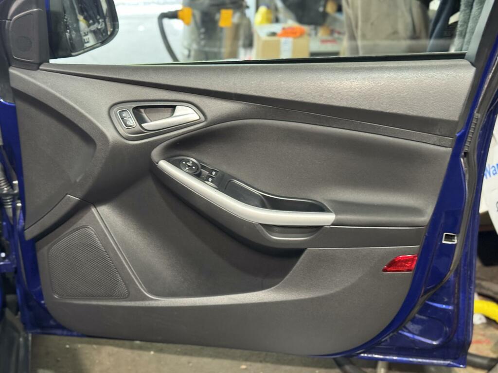 Ford Focus 1.5 Tdci 120 Titanium 2018 Blue #26