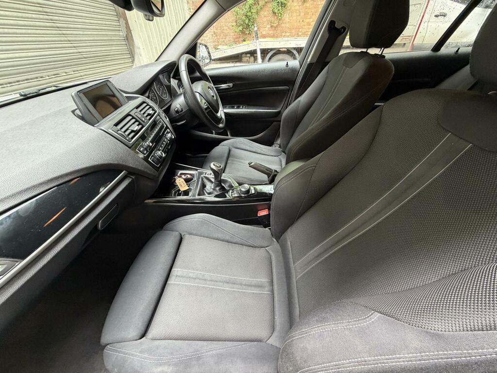 BMW 1 Series Se Silver #23