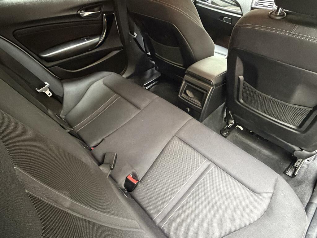 BMW 1 Series Se Silver #26