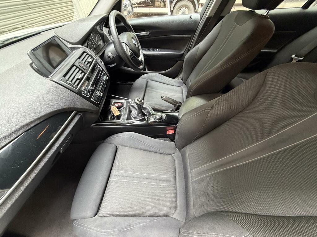 BMW 1 Series Se Silver #22