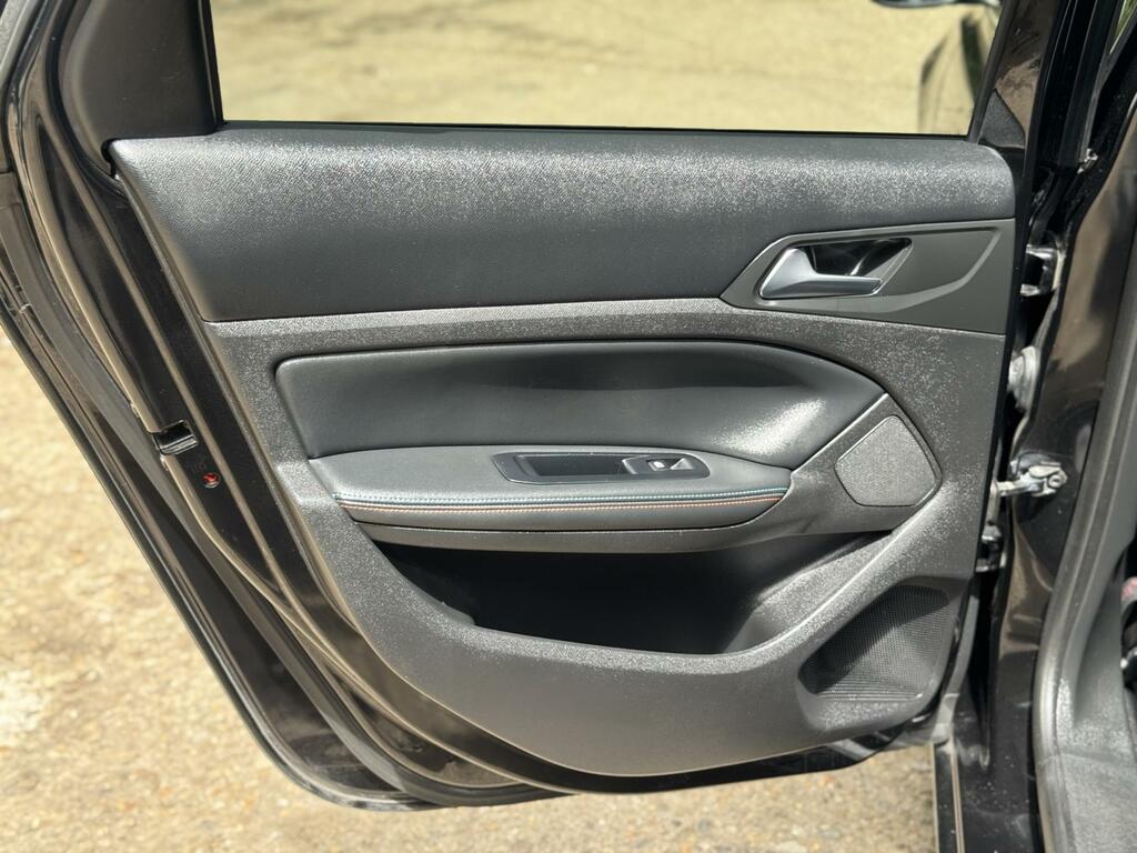 Peugeot 308 SW Puretech Active White #28