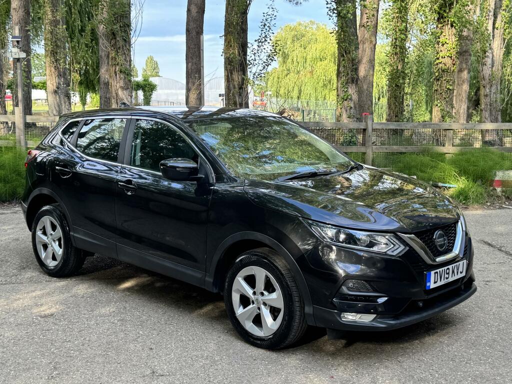 Nissan Qashqai 1.3 Dig-t Acenta Premium Suv Eur DV19KVJ Black #6