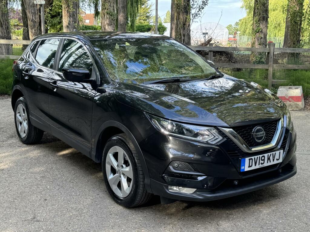 Nissan Qashqai 1.3 Dig-t Acenta Premium Suv Eur DV19KVJ Black #5