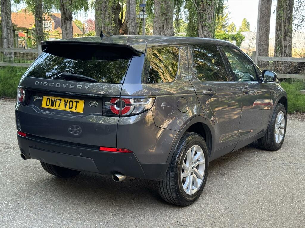 Land Rover Discovery Sport Se Tech Grey #3