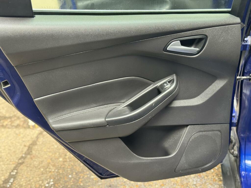 Ford Focus 1.6 Tdci Titanium Euro 5 Ss Blue #24