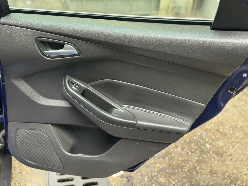 Ford Focus 1.6 Tdci Titanium Euro 5 Ss Blue #23