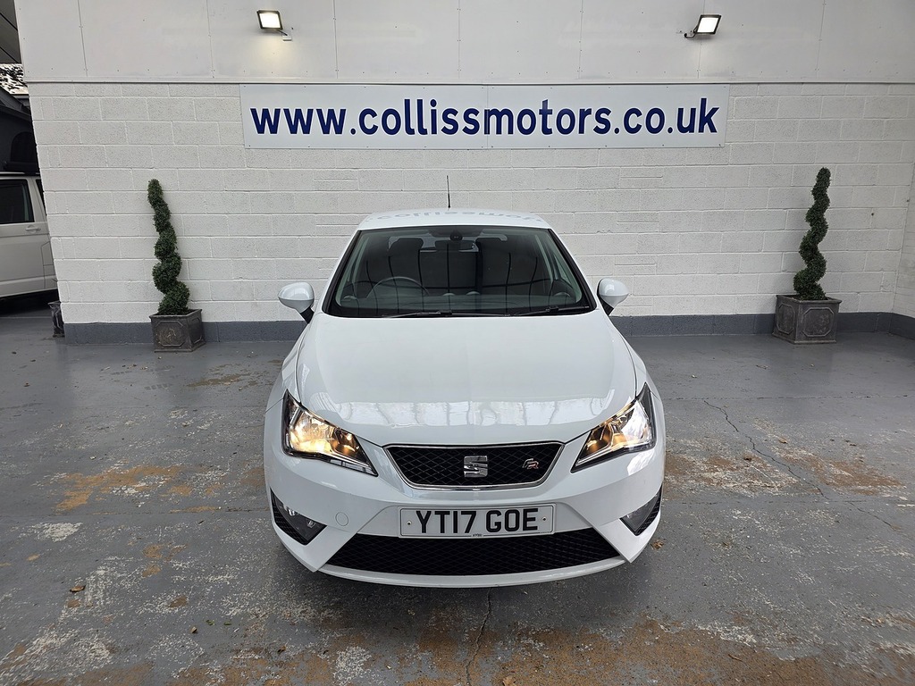 Seat Ibiza 1.0 Ecotsi Fr Hatchback Dsg Euro 6 Ss YT17GOE White #3