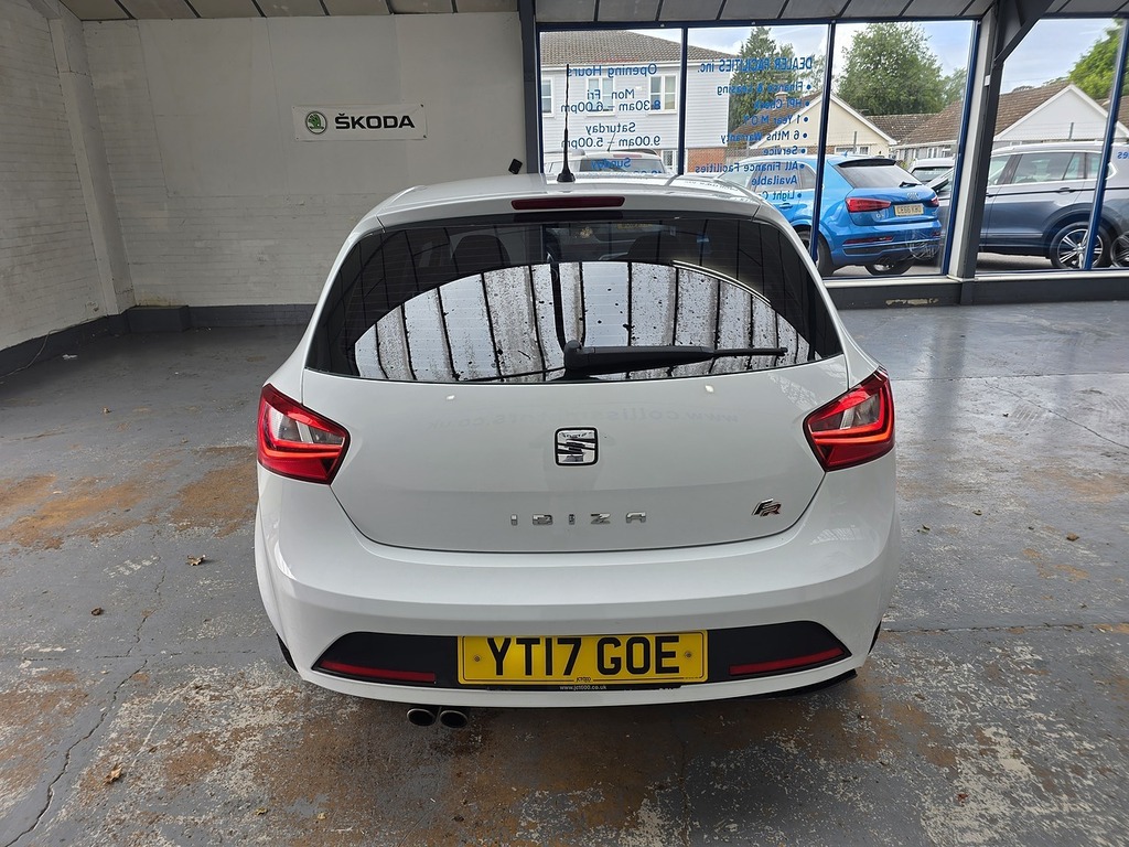 Seat Ibiza 1.0 Ecotsi Fr Hatchback Dsg Euro 6 Ss YT17GOE White #6
