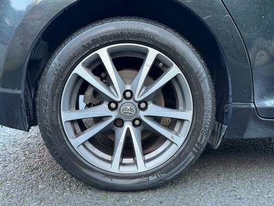 Toyota Avensis 2L D-4d Active Grey #23