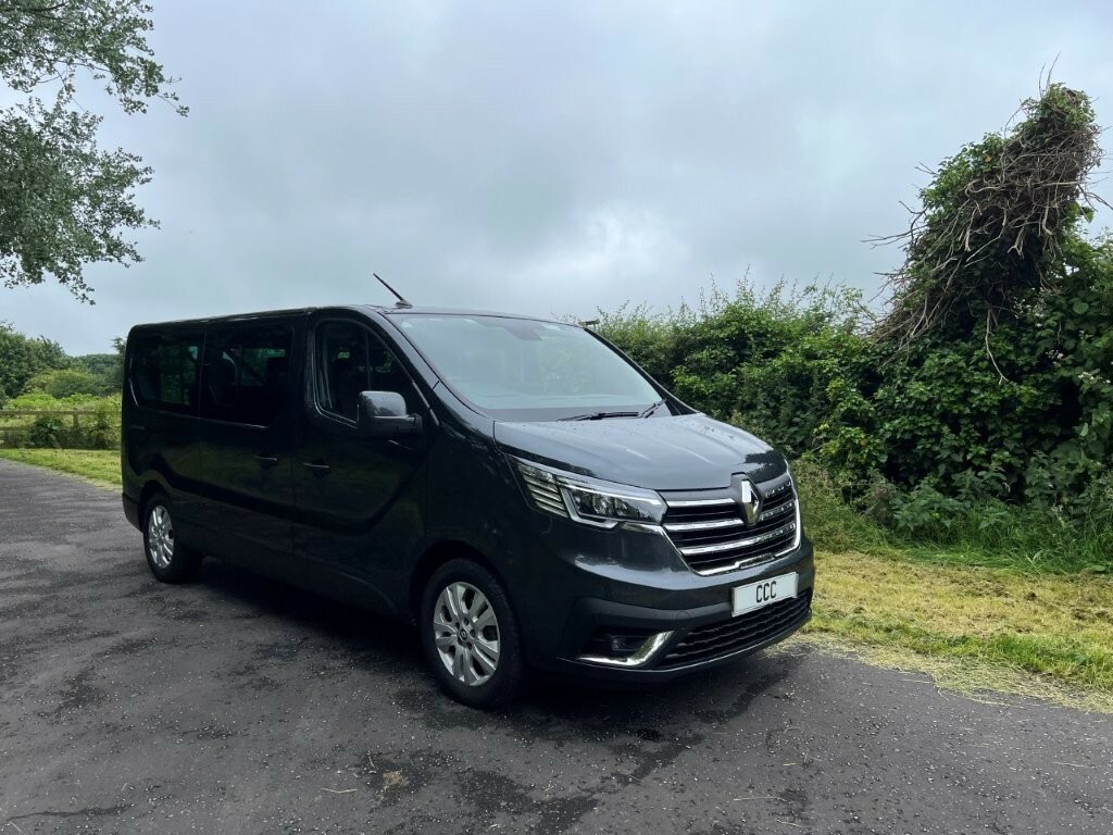 Renault Trafic 2.0 Dci Ll30 Extra People Carrier 170 Edc L2h1 Grey