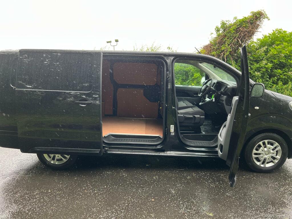 Vauxhall Vivaro 3100 2.0D 145Ps Sportive H1 Van Grey #10