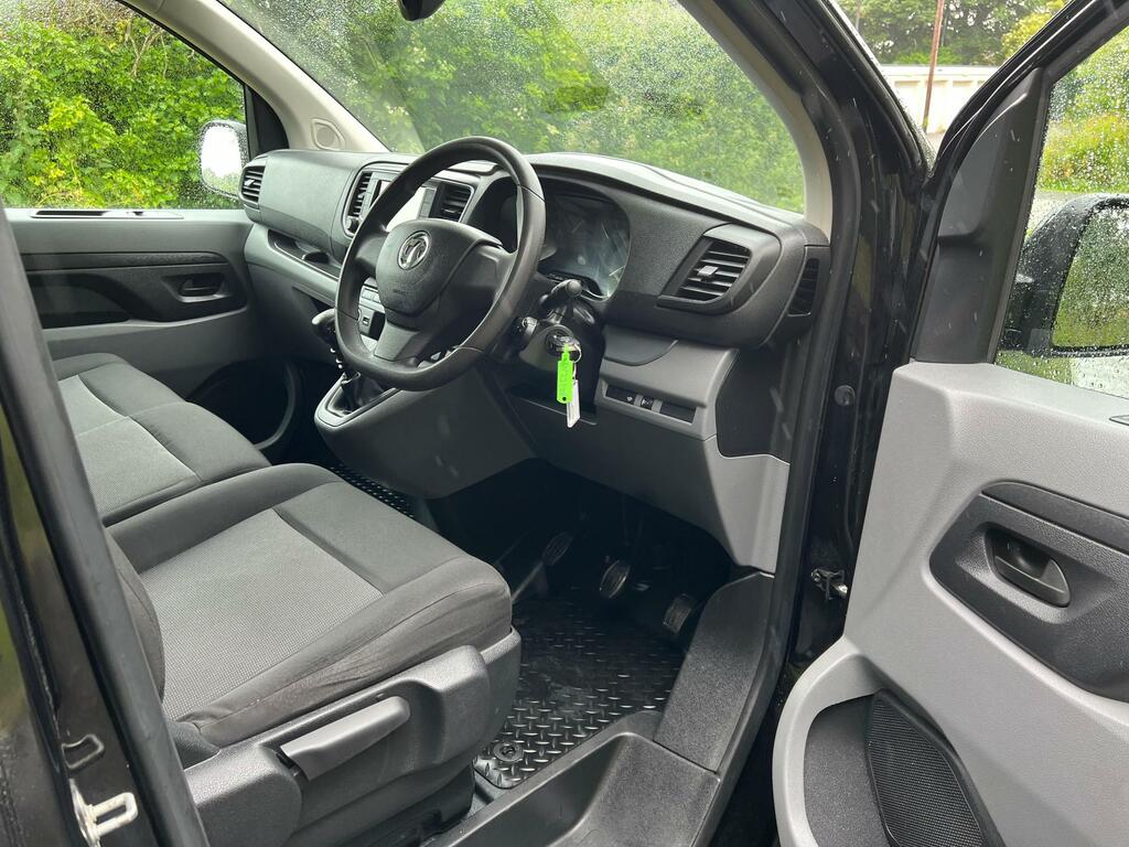 Vauxhall Vivaro 3100 2.0D 145Ps Sportive H1 Van Grey #12