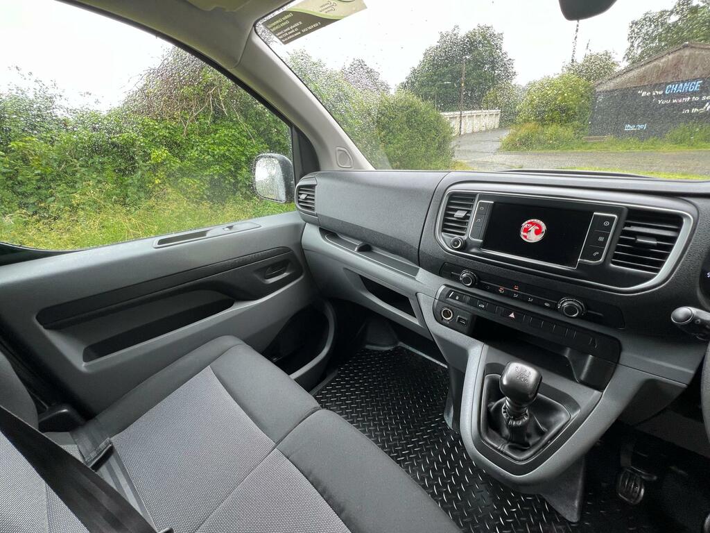Vauxhall Vivaro 3100 2.0D 145Ps Sportive H1 Van Grey #13