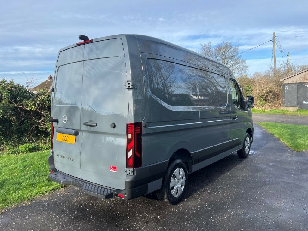Nissan InterStar 2.0 Dci 35 150Tekna L2h2 5 Year Warranty Grey #3