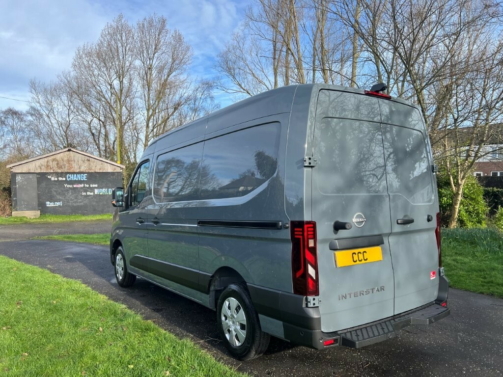 Nissan InterStar 2.0 Dci 35 150Tekna L2h2 5 Year Warranty Grey #4