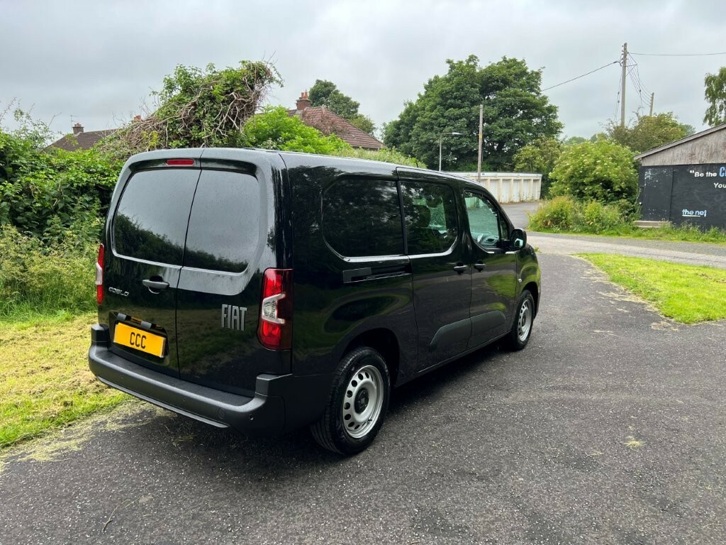 Fiat Doblo 1.5 Multijet3 1000Kg Combi Double Cab 100 L2 5 Black #3