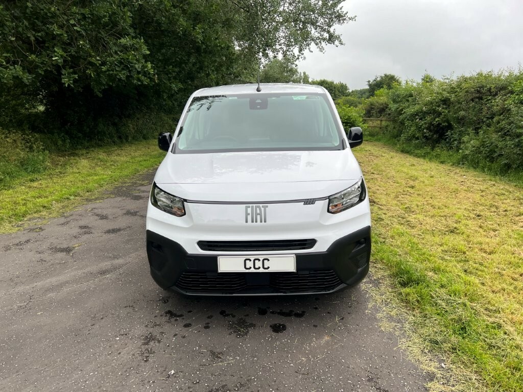 Fiat Doblo 1.5 Multijet3 1000Kg Combi Van Double Cab 6Dr Dies White #8