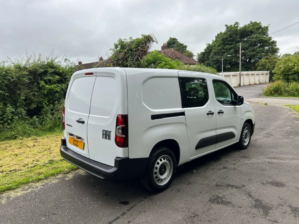 Fiat Doblo 1.5 Multijet3 1000Kg Combi Double Cab 100 L2 5 White #3