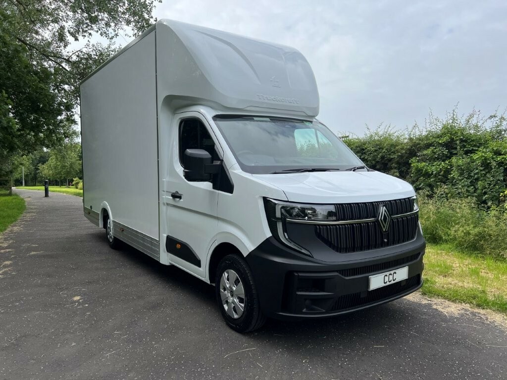 Renault Master 2026 Ll35 Dci Advance Fwd Low Loader 150 4.5M White