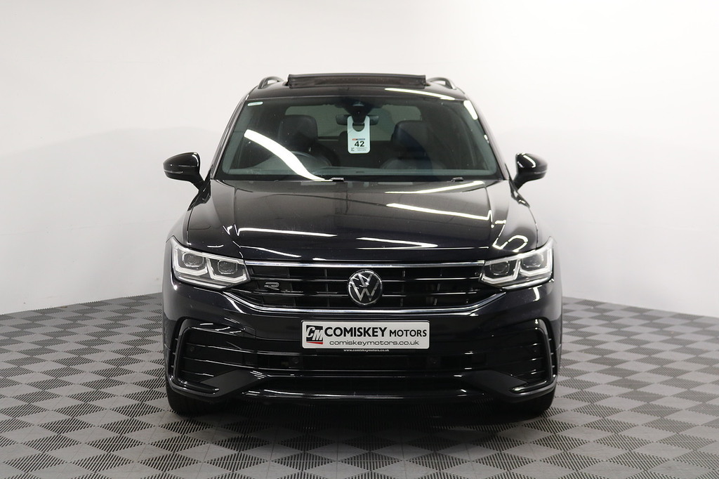 Volkswagen Tiguan Tsi Black Edition YF73EYK Black #2