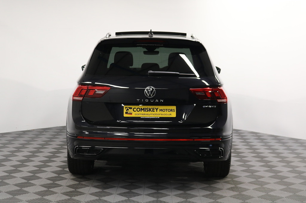 Volkswagen Tiguan Tsi Black Edition YF73EYK Black #6