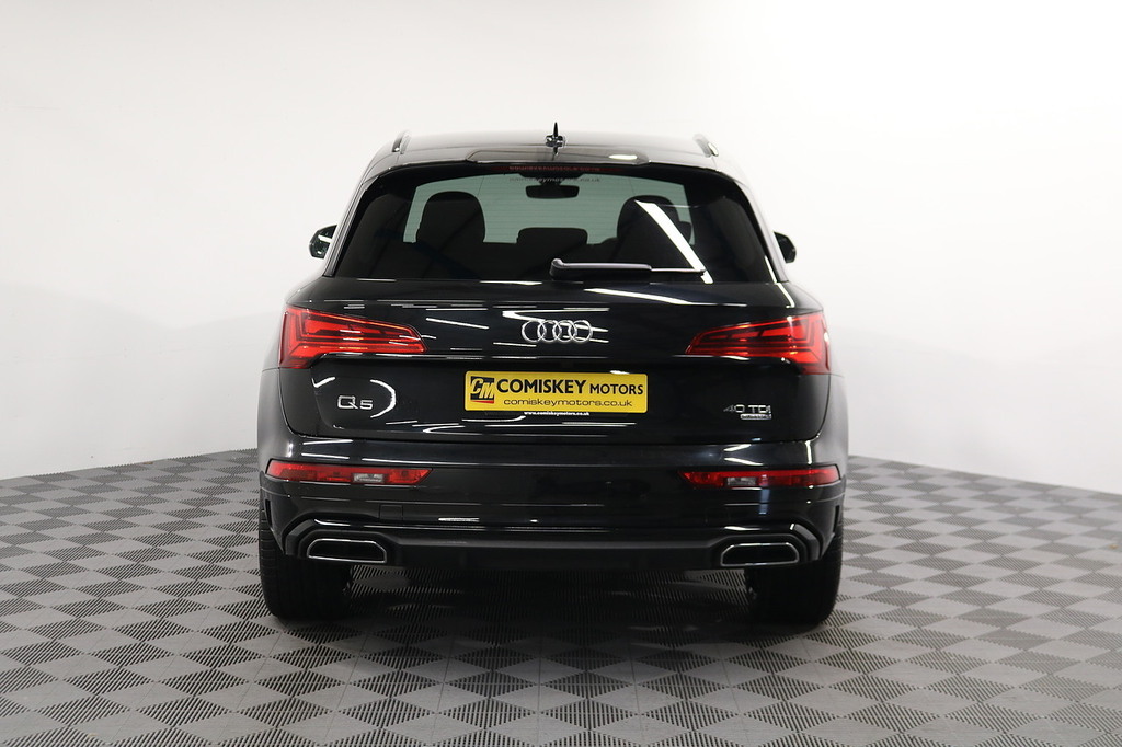 Audi Q5 Tdi S Line LS73GHU Black #5