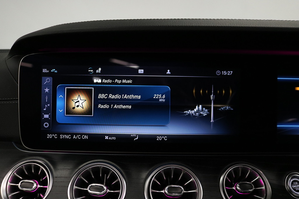 Mercedes-Benz E Class E220d Amg Line Premium Plus 9G-tronic Green #36
