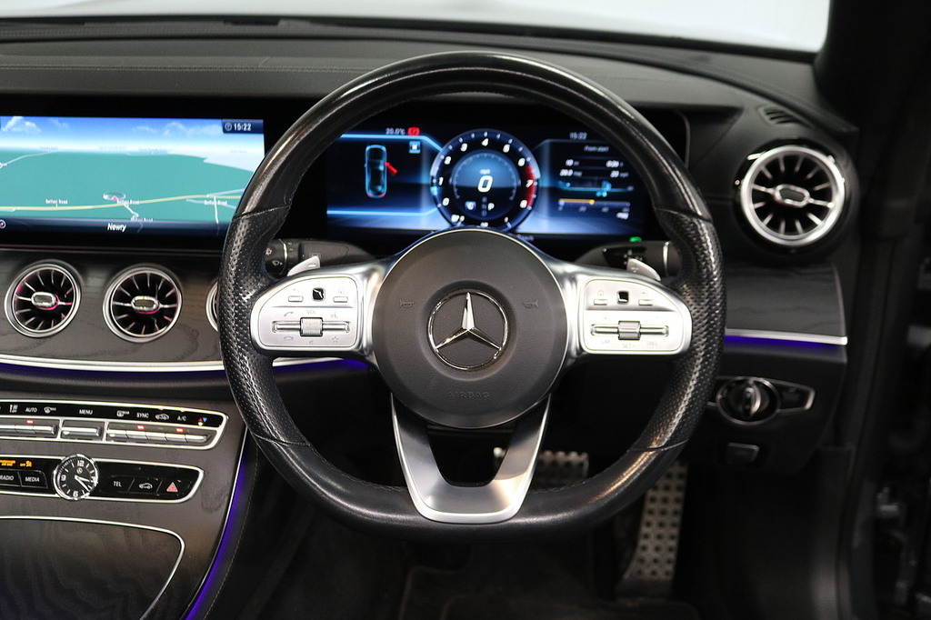 Mercedes-Benz E Class E220d Amg Line Premium Plus 9G-tronic Green #18