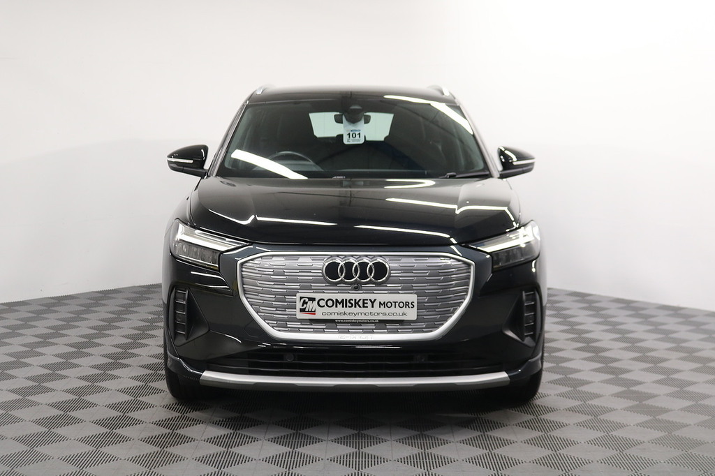 Audi Q4 E Tron Sport Black #2