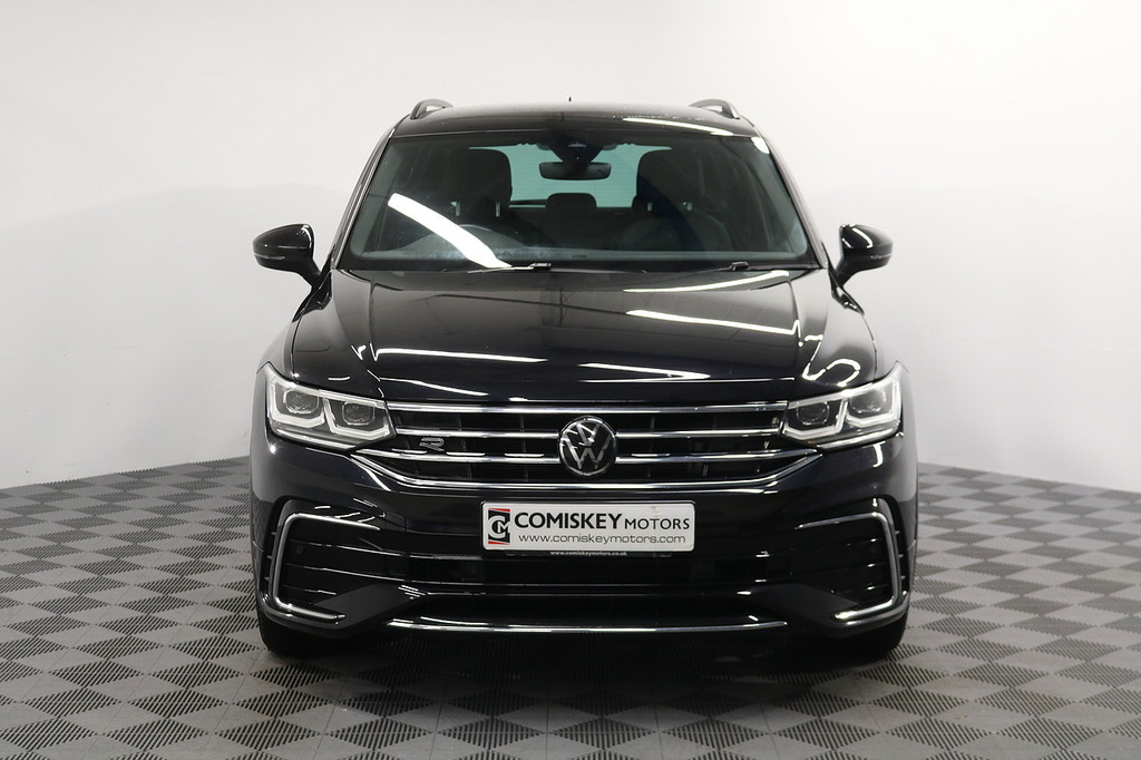 Volkswagen Tiguan Tsi R-line YC23CFP Black #2