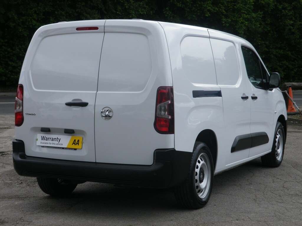 Vauxhall Combo Combi Van 1.5 Combo Crewvan XL Prime 1.5D 100 Ss DN24ZZK White #4