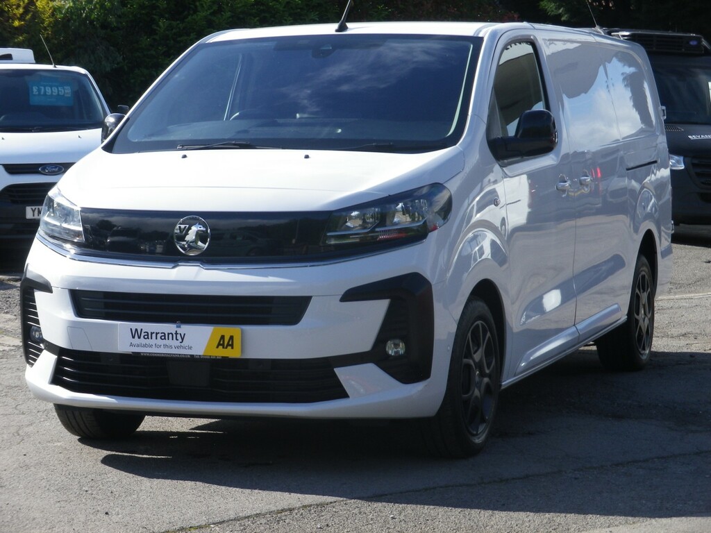Vauxhall Vivaro Panel Van 2.0 Vivaro Panelvan L2 Pro 2.0Td 145 Mt6 DT24YJJ White #2