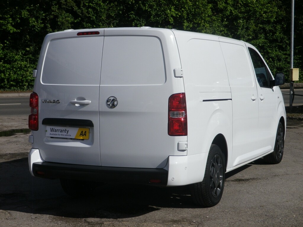 Vauxhall Vivaro Panel Van 2.0 Vivaro Panelvan L2 Pro 2.0Td 145 Mt6 DT24YJJ White #4