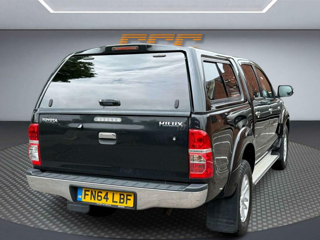 Toyota HILUX Active 4X4 D-4d Sc White #10