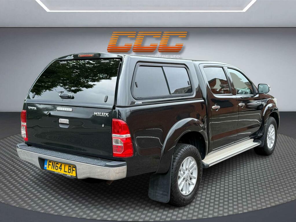 Toyota HILUX Active 4X4 D-4d Sc White #8