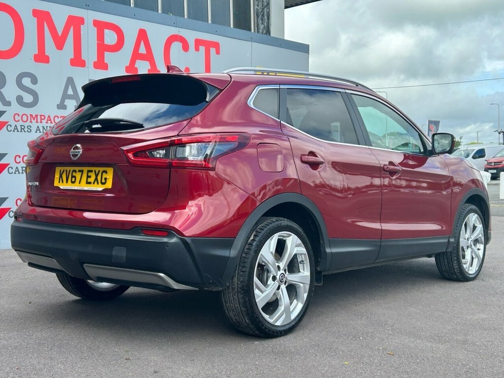 Nissan Qashqai 1.2L Tekna KV67EXG Red #5