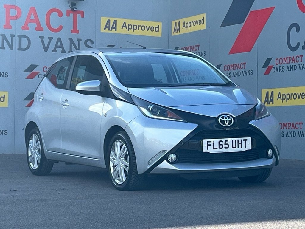 Toyota Aygo 1L X-pression Silver #2